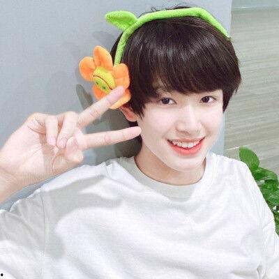 张泽禹最新爆料图片高清,魅力四溢，风采依旧